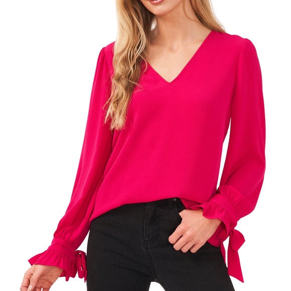 CeCe Tops - CeCe tie sleeve top NWOT